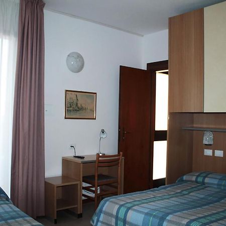 לידו די ג'סולו Hotel Ondina מראה חיצוני תמונה