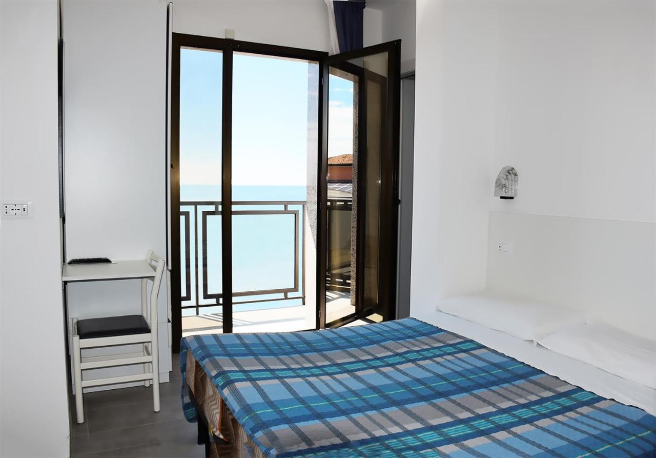לידו די ג'סולו Hotel Ondina מראה חיצוני תמונה